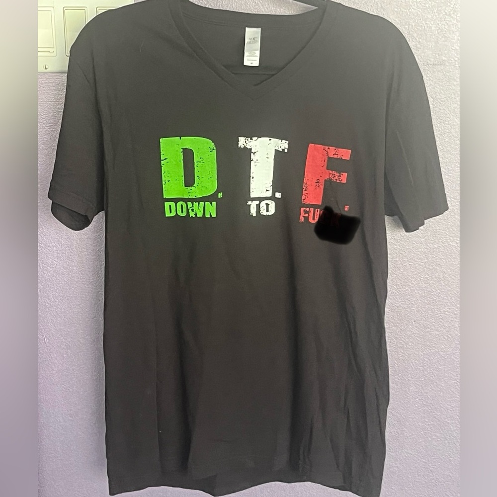 The New Jersey shore beach NJ Men’s Black white T shirt short sleeve tee DTF